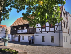 Das Fachwerkhaus mit der Kleinen Galerie „Hans Nadler“