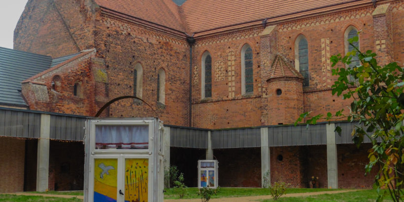 Kreuzgang-Kloster Marienstern Mühlberg-mit-Laternen-im-Advent