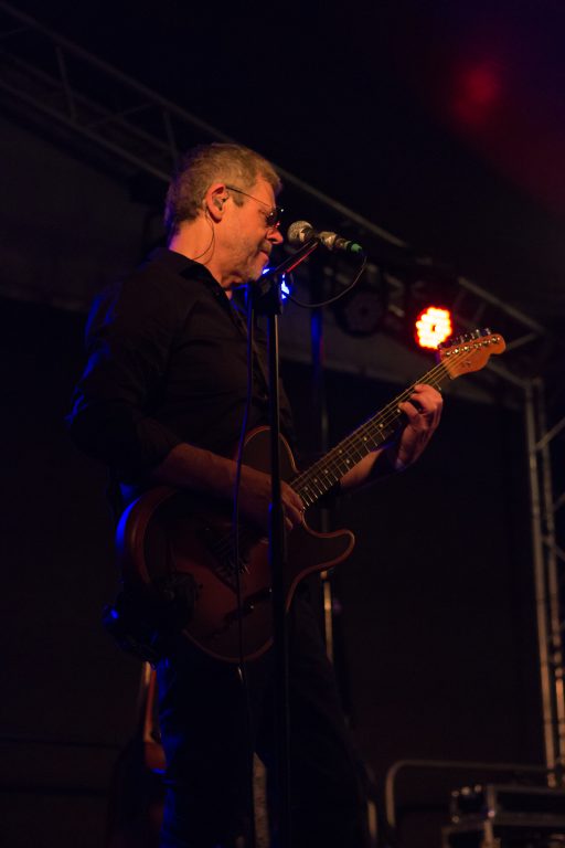 Bodo Kommnick, Sänger, Gitarrist, Komponist der Band Blackird aus Berlin